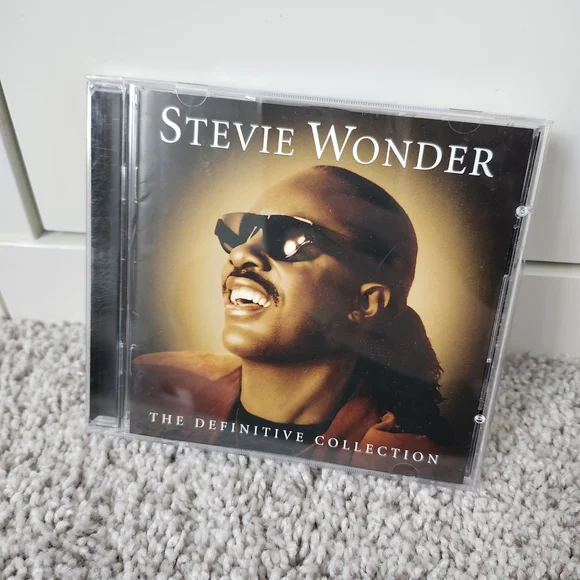 The Definitive Collection CD - Yellow - Picture 2 of 4